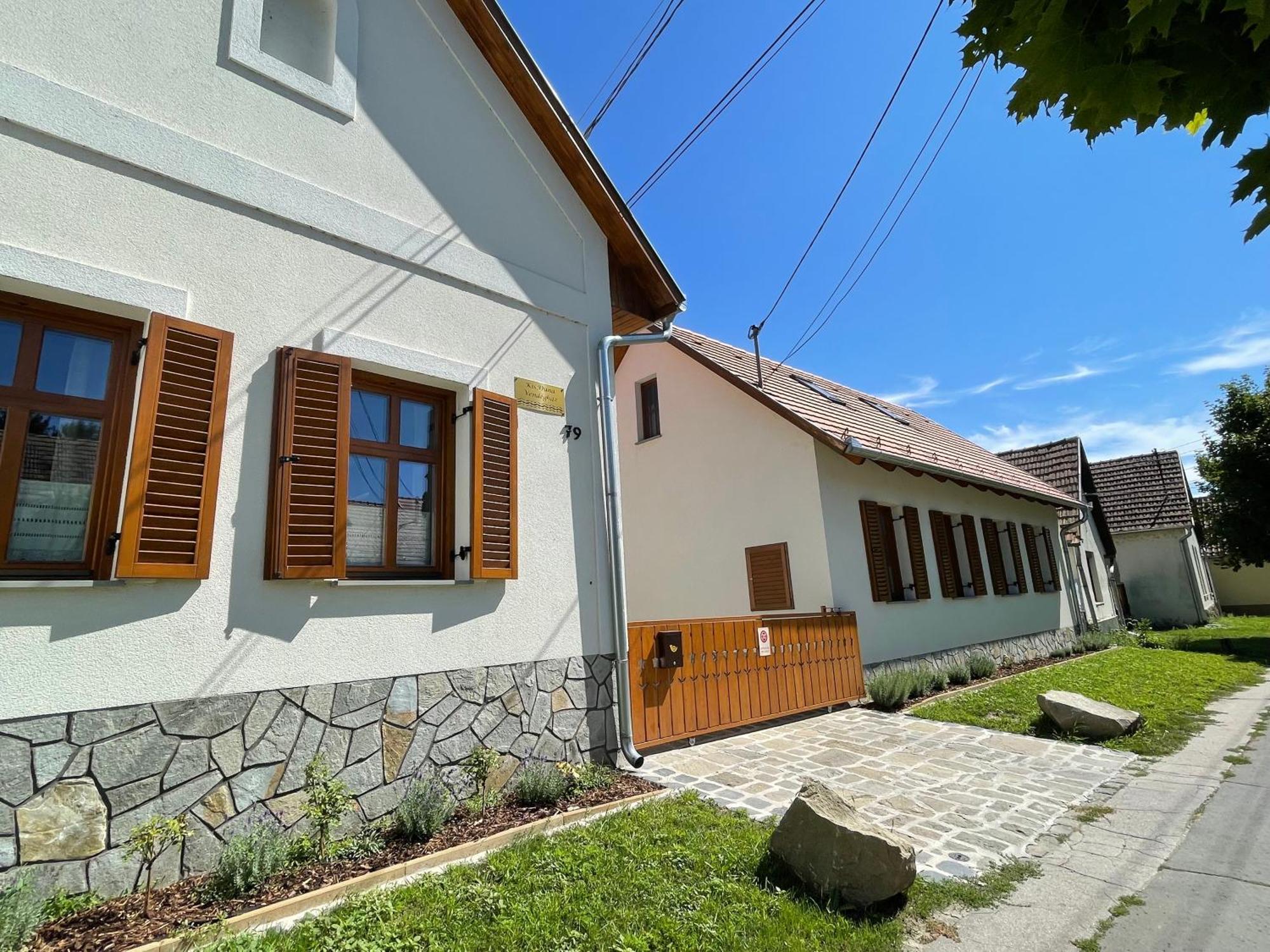 Kis-Duna Vendeghaz Dunabogdany Экстерьер фото